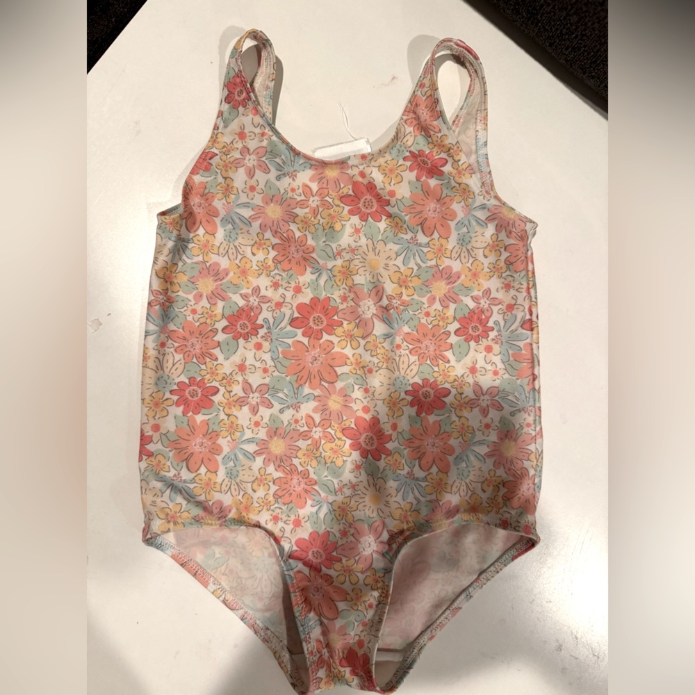 H&M floral swimsuit 3/4T